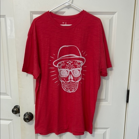 Gap Red Graphic Tee shirt Skull Design size XL crewneck short sleeve - Picture 1 of 5